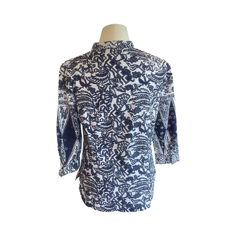 T815 hand printed batik shirt indigo + white
