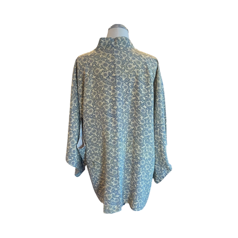Japanese vintage silk haori /jacket- repetitive floral kasuri