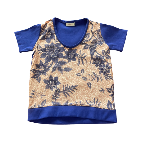 Batik tee top T 760 soft blue floral
